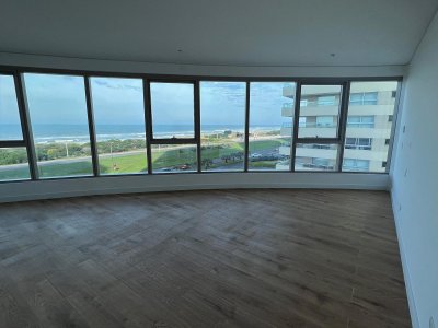 Apartamento en Punta del Este, Brava - LAT5112A