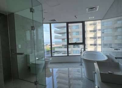 Apartamento en Punta del Este, Brava - LAT5112A