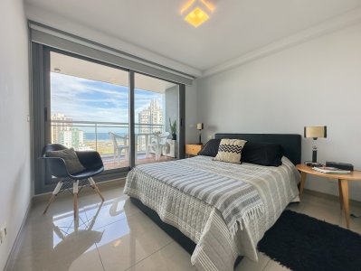 Apartamento en Brava, piso alto de 1 dormitorio - LAT5752A