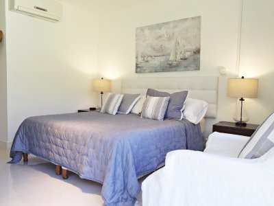 Apartamento dúplex en Rincón del Indio, 2 dormitorios más dependencia - LAT3385A