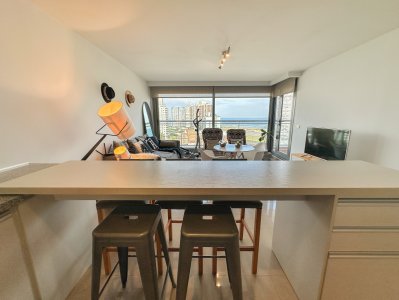 Apartamento en Brava, piso alto de 1 dormitorio - LAT5752A