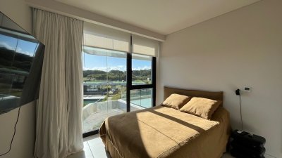 Apartamento 4 suites. Manantiales - LAT5318A