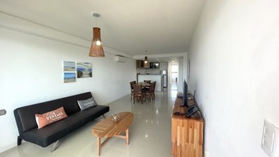 Apartamento en venta a 150 mts del Mar, en playa Brava ! - LAT5179A