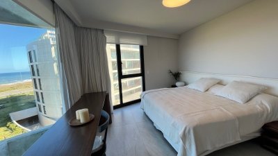 Apartamento 4 suites. Manantiales - LAT5318A