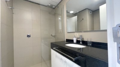 Apartamento en venta a 150 mts del Mar, en playa Brava ! - LAT5179A