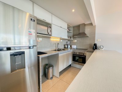 Apartamento en Brava, piso alto de 1 dormitorio - LAT5752A