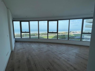 Apartamento en Punta del Este, Brava - LAT5112A