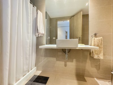 Apartamento en Brava, piso alto de 1 dormitorio - LAT5752A