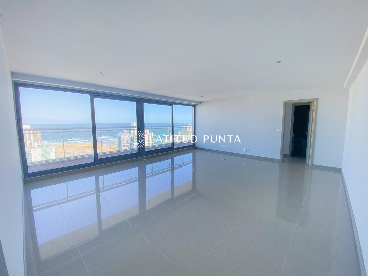 Piso alto en Brava, 2 dormitorios - LAT2969A