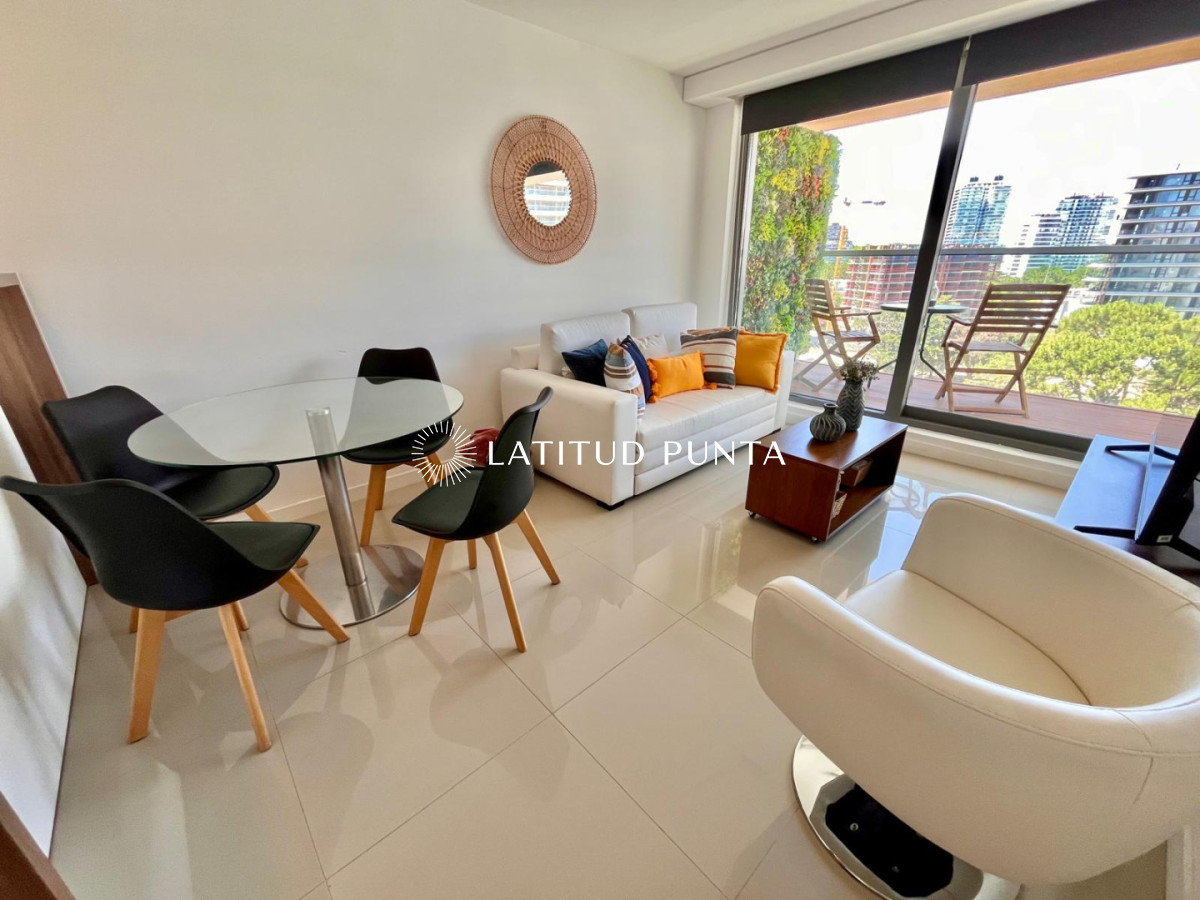 Apartamento en Playa Brava, 1 dormitorio y medio - LAT6710A