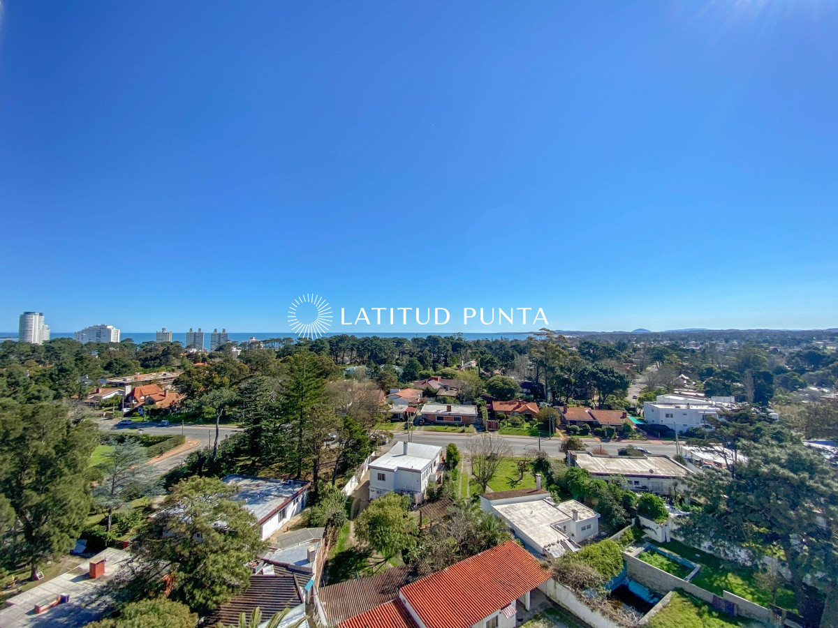 Apartamento con renta, 2 dormitorios con vista - LAT46A