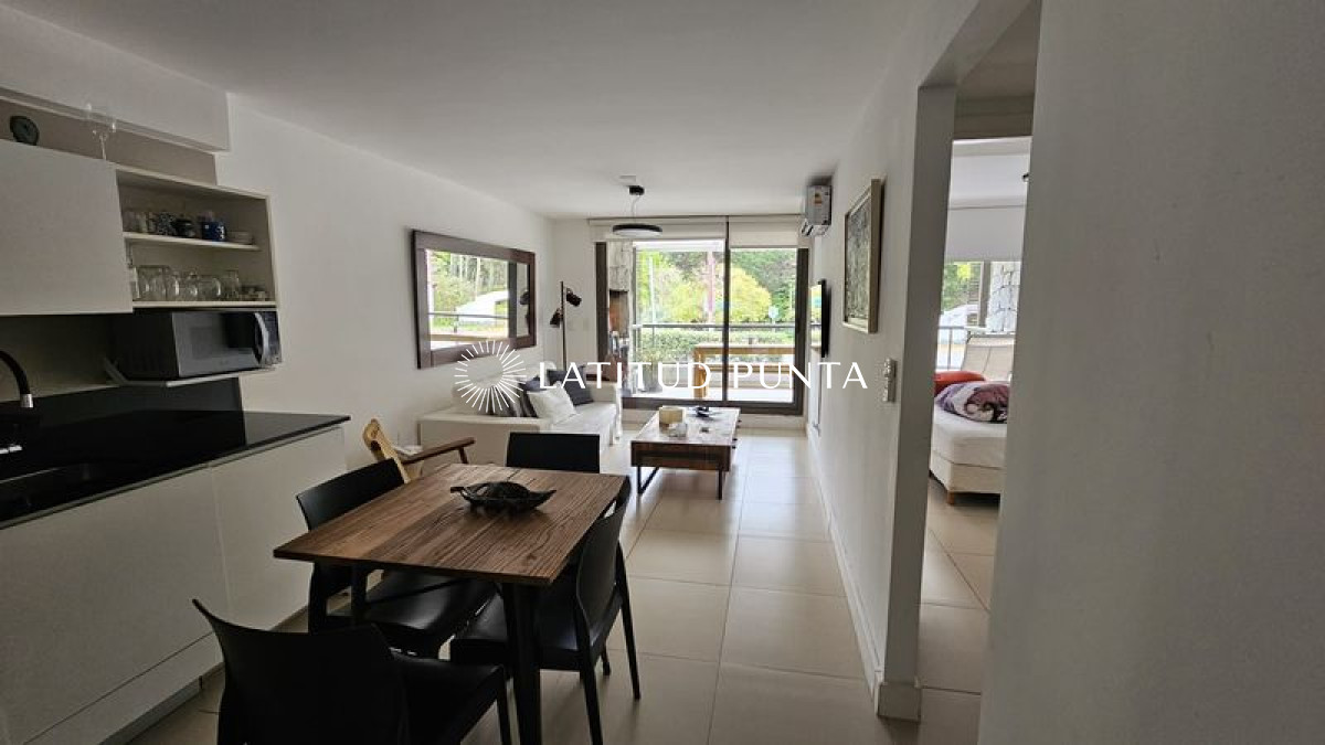 San Rafael, apartamento de 1 dormitorio y medio con servicios - LAT5592A