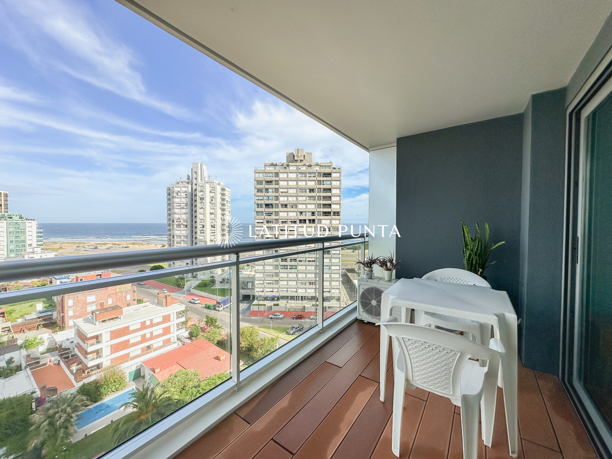 Apartamento en Brava, piso alto de 1 dormitorio - LAT5752A