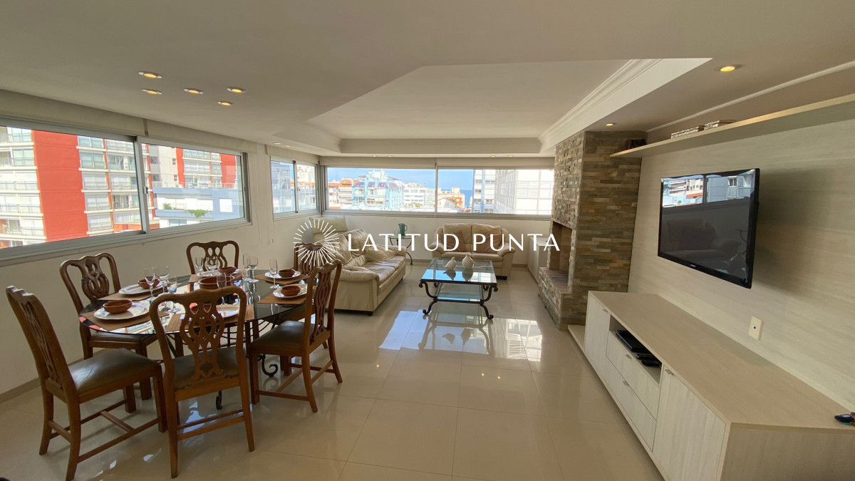 Apartamento en Península, 3 dormitorios - LAT3015A