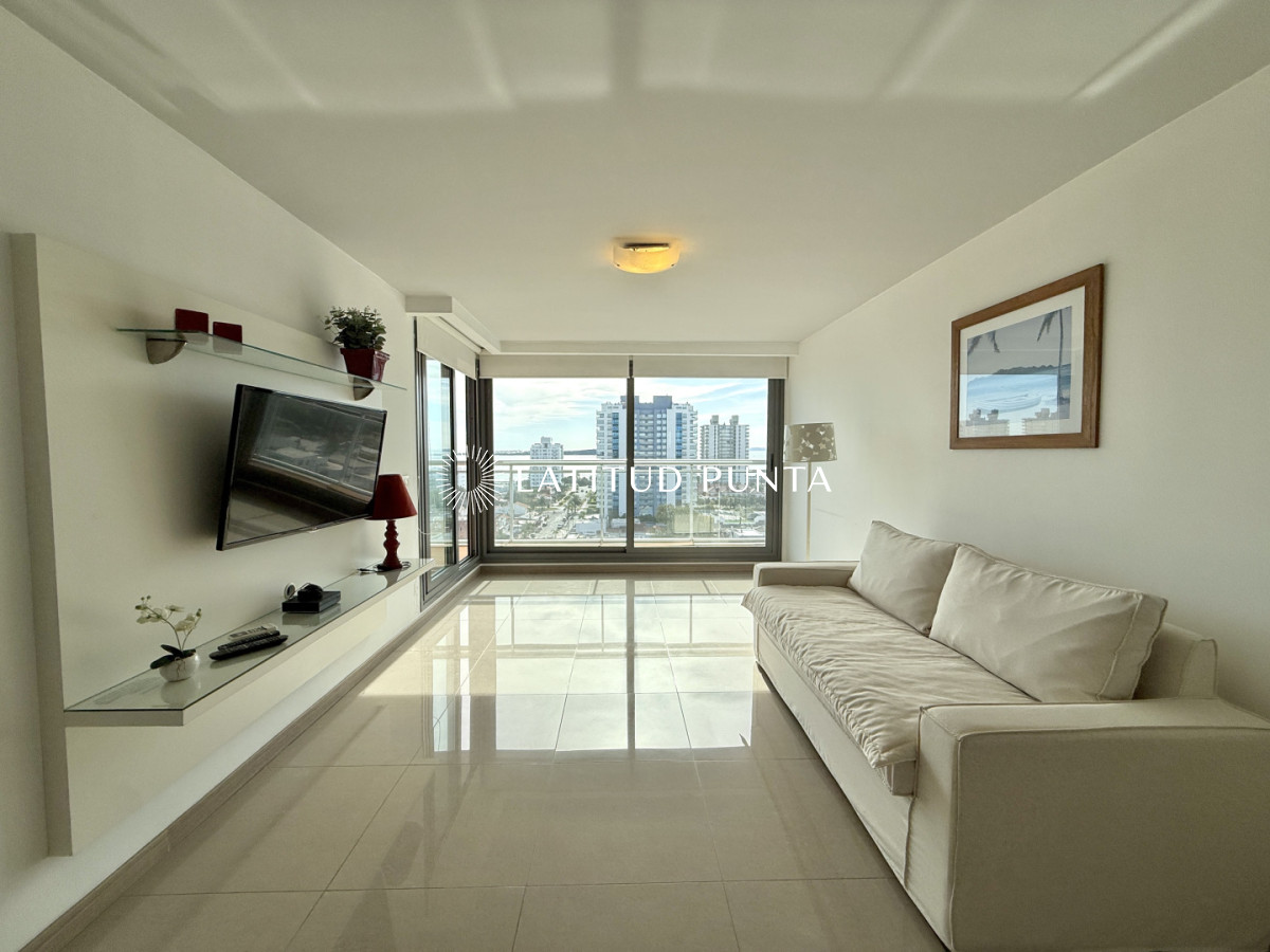 Apartamento de dos dormitorios con vista al mar - LAT6657A