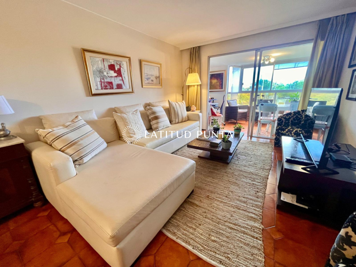 Mansa, primera linea, apartamento 3 dormitorios mas dependencia - LAT6992A