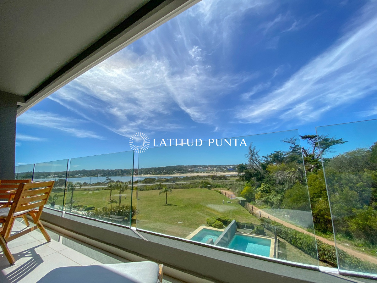 Exclusivo, 3 suites en mas dependencia en Rincón del Indio - LAT173A