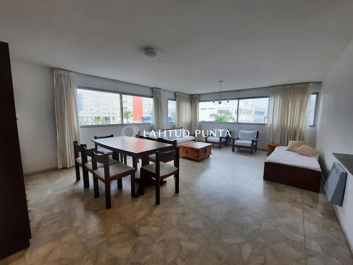 Apartamento en Península, 3 dormitorios - LAT2873A