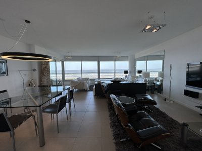 Apartamento en Le Parc, 3 suites más dependencia
