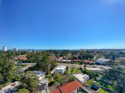 Apartamento con renta, 2 dormitorios con vista
