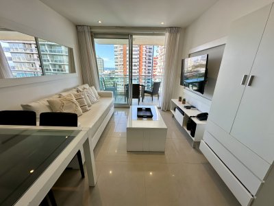 Chiverta, piso alto de 1 dormitorio con amplia terraza