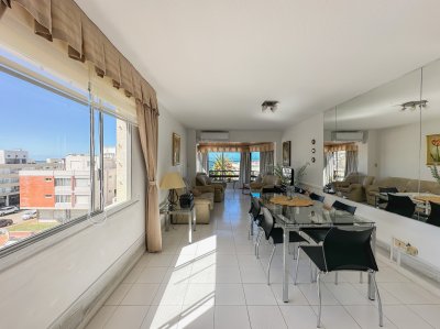 Apartamento de 3 dormitorios en Península
