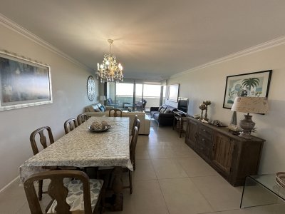 Apartamento en Brava, 3 dormitorios