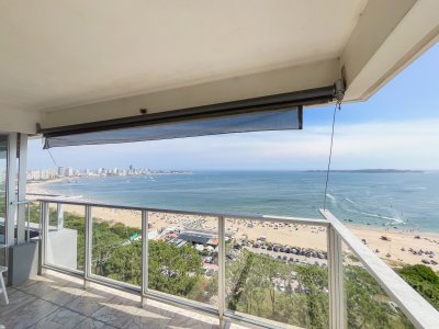 Apartamento en Mansa, 3 dormitorios más dependencia