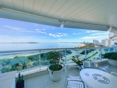 Apartamento en venta de dos dormitorios en Punta del Este