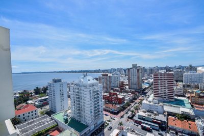 Piso alto en Península, 2 dormitorios con vista al mar