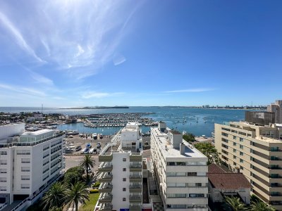 Apartamento en Península, 2 dormitorios, vista al puerto