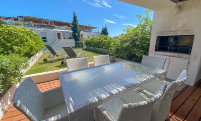 Apartamento en Rinconada, 2 dormitorios y jardín