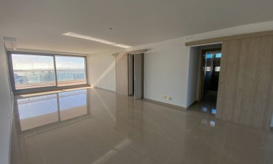 Piso alto en Brava, 3 dormitorios, parrillero y jacuzzi