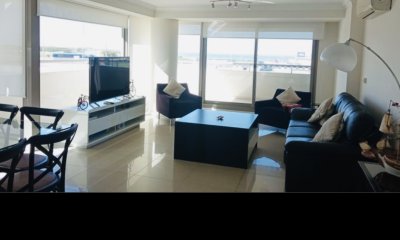 Apartamento en Imperiale, 4 suites más toilette