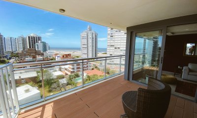 Apartamento en Brava, dos suites mas toilette con vista al mar