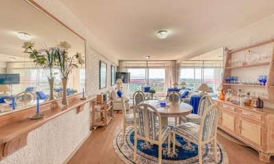 Apartamento en Roosevelt, piso alto de 2 dormitorios