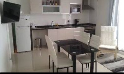 Mono ambiente en zona en Roosevelt a pasos del Shopping.