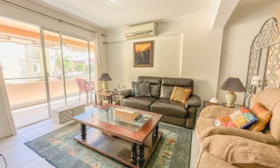 Pinares, apartamento de 3 dormitorios frente al mar
