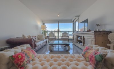 Apartamento en Onix, 3 dormitorios con vista a playa brava