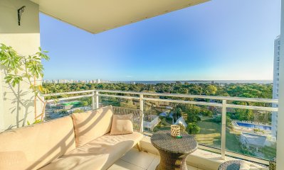 Piso alto en Roosevelt, 2 dormitorios