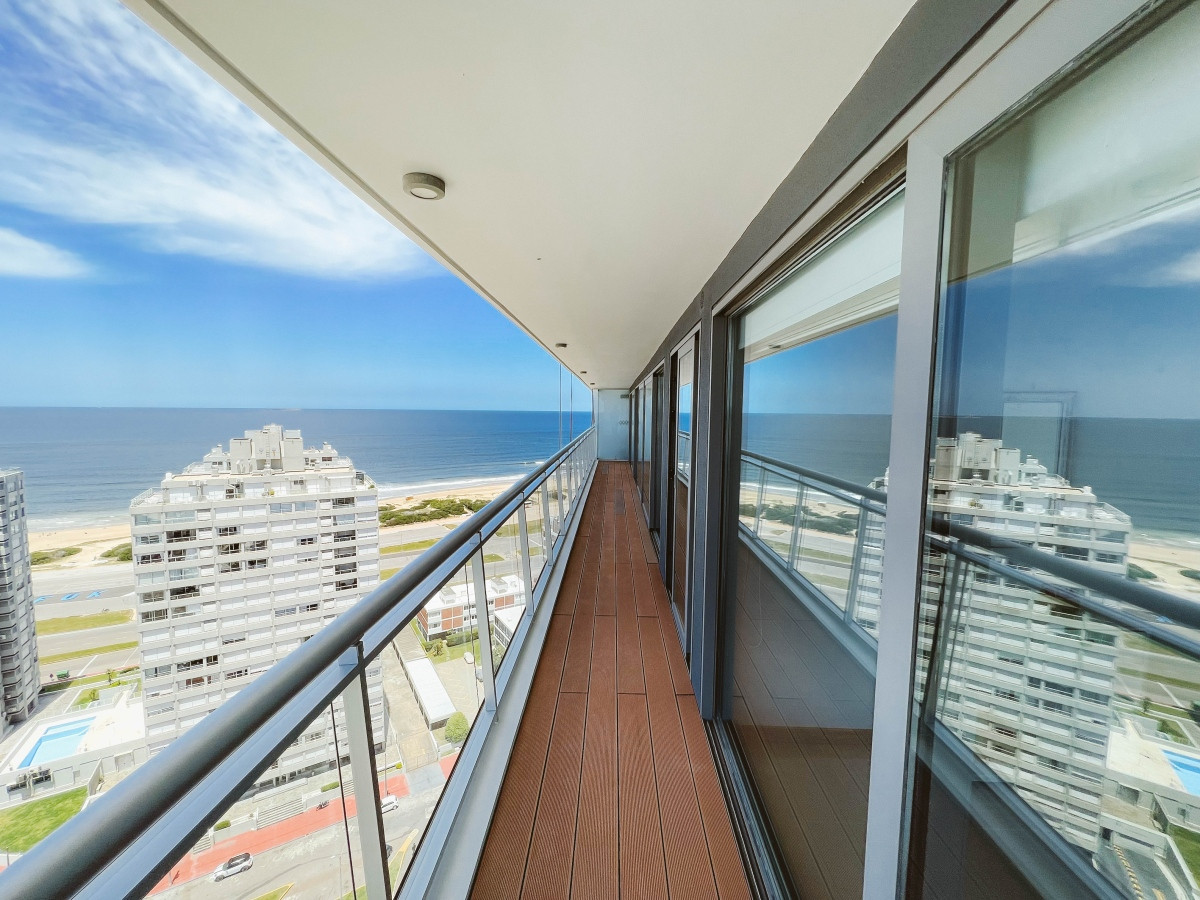 Apartamento en Brava, 2 suites con espectacular vista al mar