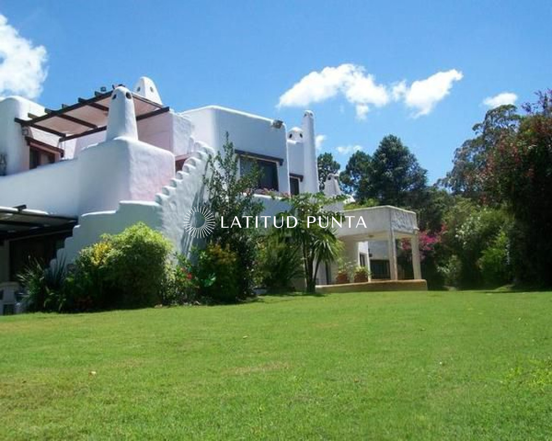 Casa 2 dormitorios con piscina. Solanas - LAT6481C