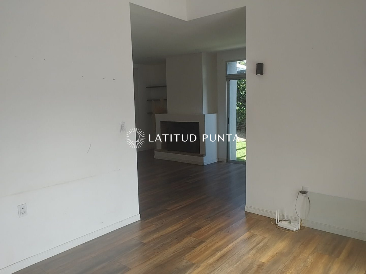 Mercedes - GoPunta - Portal Inmobiliario de Punta del Este - Maldonado