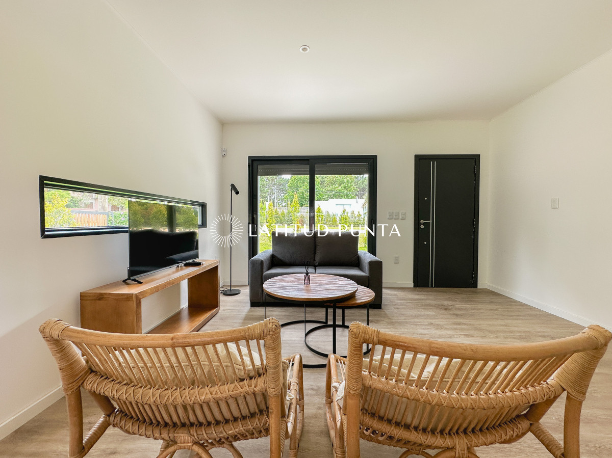 Burnett - GoPunta - Portal Inmobiliario de Punta del Este - Maldonado