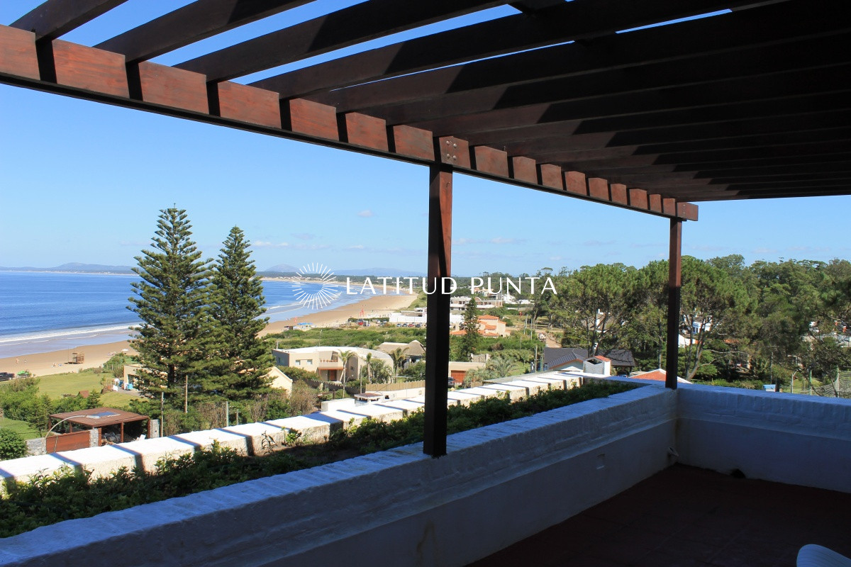 Casa en Solanas, 5 dormitorios - LAT964C
