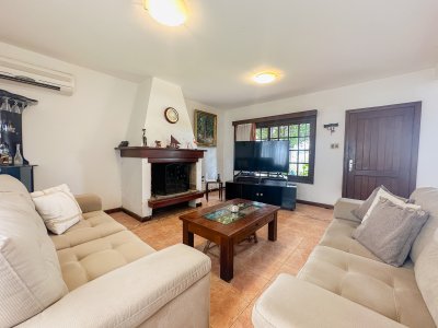 Mansa, casa de 4 dormitorios