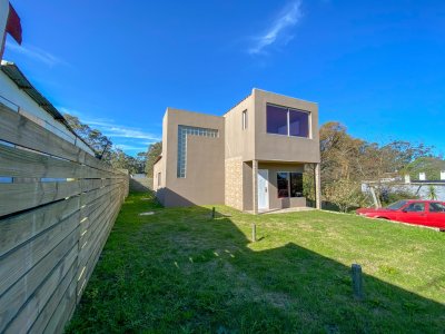 Casa moderna en Balneario Buenos Aires
