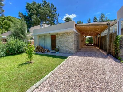 Casa en Parque Burnett, 2 dormitorios