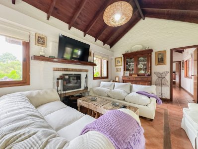 Casa en Jardines de Córdoba, 3 dormitorios