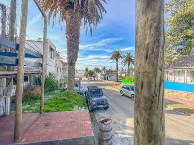 local comercial a pasitos del puerto de punta del este - lat5430l
